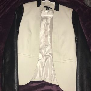 WHITE AND BLACK BLAZER
